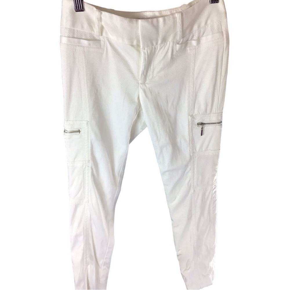 Bebe white Cargo Pants with Zipper Detail size 00 EUC